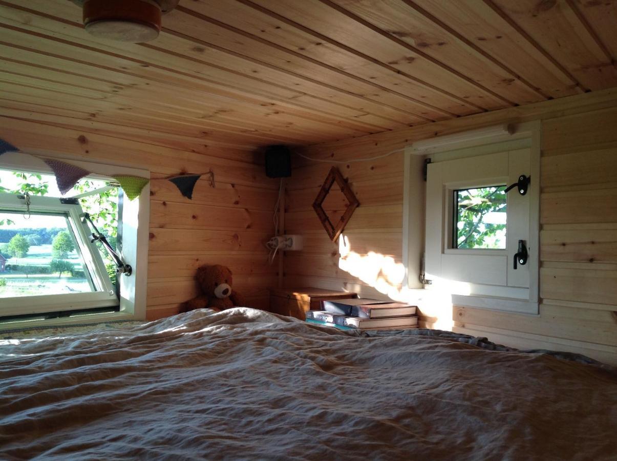Camping Treehouse Escape